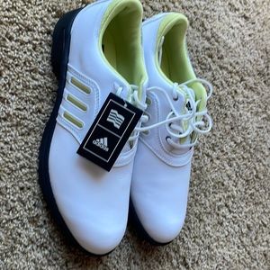 Golf shoes